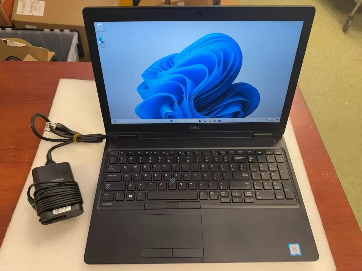 LAPTOP I5-7330U DELL LATITUDE 5580