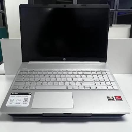 LAPTOP RYZEN 5-5500U HP 15-EF2127WM